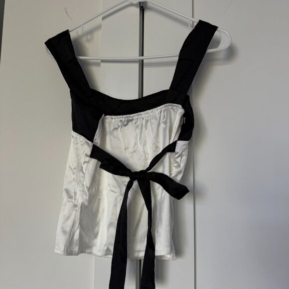 Emmiol Satin Tank Top - Picture 3 of 3